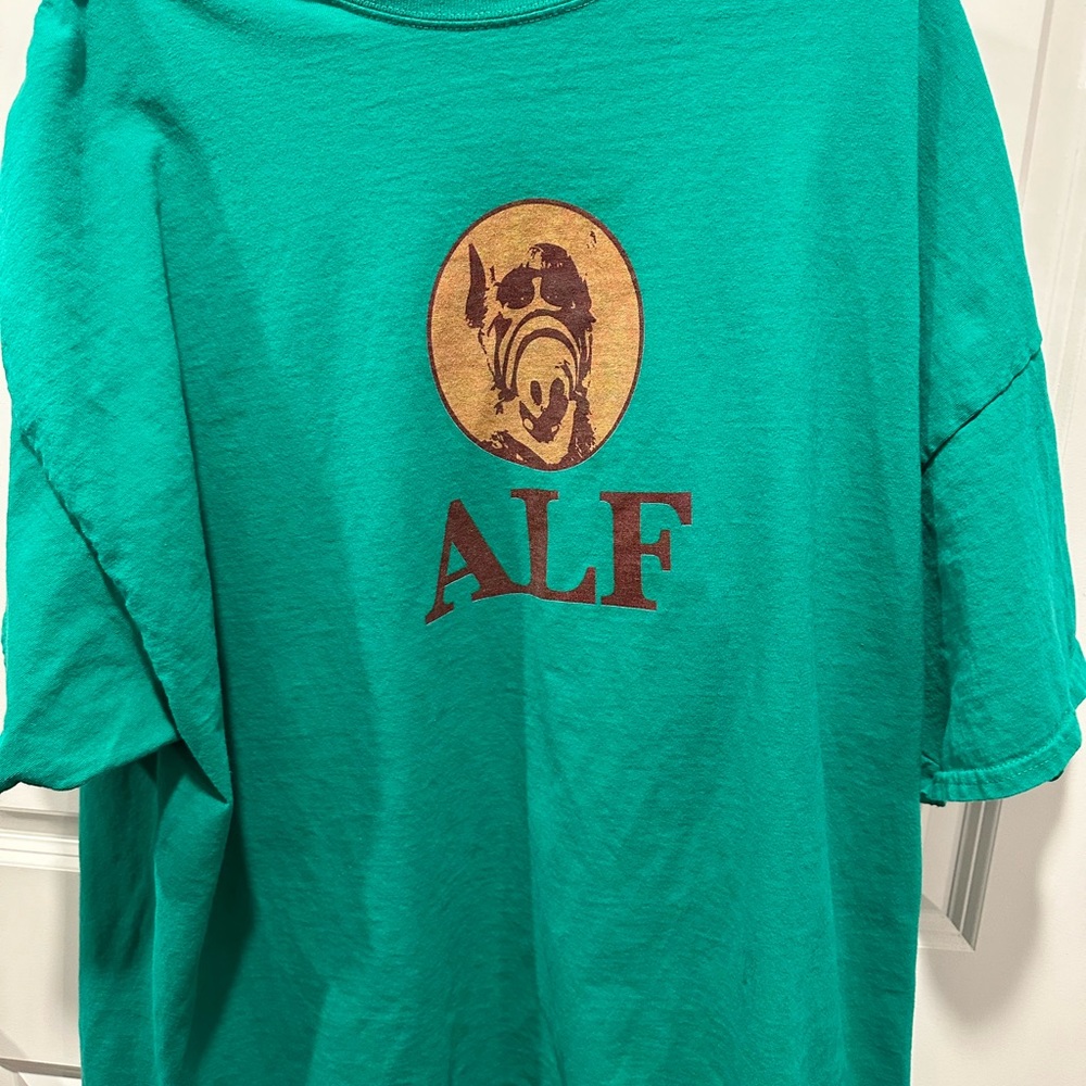 Green Alf T!